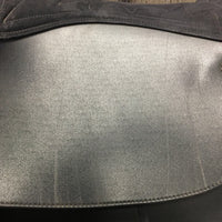 17" XW 6.5" Wintec Synthetic Western Saddle, Plastic Stirrups, Neoprene Cinch *no hobble straps Serial #: 221827