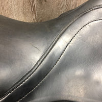 16.5" *XW 7.5" Stubben Juventus Dressage Saddle, Wool Flocking, Rear Gusset Panels, Lg Front Blocks, Flaps: 15"W x 11.5" Serial #: XW 8840302