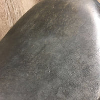 16.5" *XW 7.5" Stubben Juventus Dressage Saddle, Wool Flocking, Rear Gusset Panels, Lg Front Blocks, Flaps: 15"W x 11.5" Serial #: XW 8840302