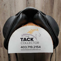 17/17.5" *Adj Set M/W - 5.25" Erreplus Elena Dressage Saddle, Grey Erreplus Cover, Wool Flocking, XLg Exterior Front Blocks, Flaps: 17.5"L x 11"W Serial #: 160509772BMAO