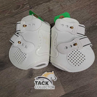 Hind Boots, tabs, bag *new