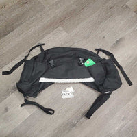 English Saddle - Nylon & Fleece Cantle - Trail Bag *vgc, clean, clumpy fleece, hair, mnr undone stitchign & loose thread