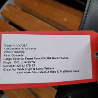 17.5 Adj *set MW *5" Custom Saddlery Monoflap Saddle, Black Custom Saddlery Cover, Wool Flocking, Rear Gussets, Large Exterior Front Pencil Roll & Back Block, Flaps: 15"L x 14.25"W Serial #: 22712 175 13