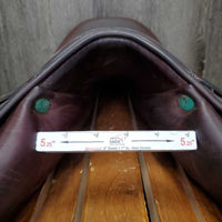 17" MW 5.25" Vega Close Contact, 2 Billet Guards, Black Vega 1/2 Cover, Wool/Felt Panels, Med Front & Back Blocks, Flaps: 13.25"l x 13"W Serial #: 17 N 2612105 M 2 -1.5