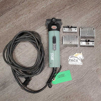 Body Clippers, 2 prs blades, box *TURNS ON - Motor Sounds OK, NEEDS REPAIR: NEW HEAD?FEET *gc/fair, hair, dirt, v.hairy filter, loose head, grooved feet