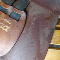 16.5/17" M/W *5" Courbette Alpina Close Contact, 2 Billet Guards, Large Front Pencil Roll Blocks, Foam Panels, Rear Gusset Panel, Flaps: 14"L x 13"W Serial #: 904069 62 3888880