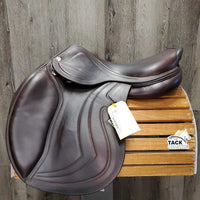 17.5" *MW *5.5" CWD 2Gs Mademoiselle Close Contact, 2 Billet Guards, Red CWD Cover, Foam Panels, Med Front & Back Blocks, Flaps: 24.5"L x 13.5"W Serial #: SE32 S2 TC 3L PA 305 RT 17 56636