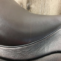 17" *XW 7" Black Country All Purpose, 2 Billet Guards, Wool Flocking, Front & Rear Gusset Panels, Lg Front Pencil Blocks, Flaps: 14"L x 13"W Serial #: 17 18572