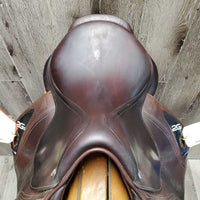17" *W 5.5" CWD 2Gs Close Contact Saddle, 2 Billet Guards, Red Cotton CWD Cover, Foam Panels, Med Front & Back Blocks, Flaps: 14"L x 14.5"w Serial #: SE 29 S1 CC TR PA 715 205 305 RT R6 16 46364