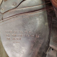 17" *W 5.5" CWD 2Gs Close Contact Saddle, 2 Billet Guards, Red Cotton CWD Cover, Foam Panels, Med Front & Back Blocks, Flaps: 14"L x 14.5"w Serial #: SE 29 S1 CC TR PA 715 205 305 RT R6 16 46364