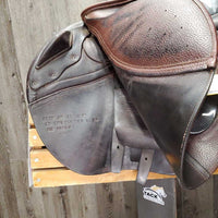17" *W 5.5" CWD 2Gs Close Contact Saddle, 2 Billet Guards, Red Cotton CWD Cover, Foam Panels, Med Front & Back Blocks, Flaps: 14"L x 14.5"w Serial #: SE 29 S1 CC TR PA 715 205 305 RT R6 16 46364