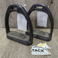 Plastic Stirrup Irons *vgc, mnr dirt, sand & scratches