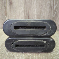 Plastic Stirrup Irons *vgc, mnr dirt, sand & scratches