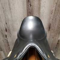 18" *Adj Green (N/M) in *5.25" Fairfax "Original" Monoflap Dressage Saddle, Brown Fairfax Fleece Cover, Wool Flocking, Front & Rear Gusset Panels, Lg Exterior Front Blocks, Flaps: 18"L x 13.5"W Serial # 18 032 023