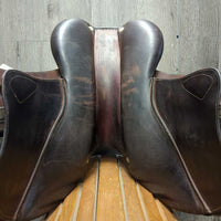 17 MW *5.5" CWD 2Gs Mademoiselle Hunter Model Close Contact, 2 Billet Guards, Small Front & Back Blocks, Foam Panels, Shoulder Relief Panels, Flaps: 13"L x 13.5" W Serial #: SE23 TC 2C PA 705 205 305 RT 17 5225