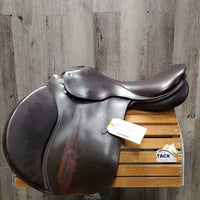 17.5" XW 6.5" Passier Close Contact, 2 Billet Guards, 4 Velcro Blocks, Black TackHack Cover, Wool Flocking, Rear Gusset Panels, Flaps: 14.25"L x 14"W Serial #: 17.5 303158