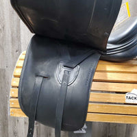 17/17.5" Adj *set MW *5.5" Erreplus Elena Dressage Saddle, Black LeMieux Cover, Wool Flocking, Xlg Exterior Front Blocks, Shoulder Relief Panels, Flaps: 19.5"L x 11"W Serial #: 170246672BLAI