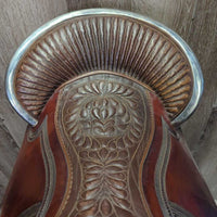 14" Silver Cloud Peruvians Show Saddle: 3 pads, 2 wool/1 Corona (leather), Tapacola(tail), Batacola(crupper), Cruzeta(connector), Retrancas(straps), Stirrups, latigos, String Cinch, Breastplate, Headstall, Hackamore, Reins, Tapa Ojos (eye covers), Bag