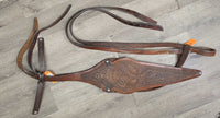 14" Silver Cloud Peruvians Show Saddle: 3 pads, 2 wool/1 Corona (leather), Tapacola(tail), Batacola(crupper), Cruzeta(connector), Retrancas(straps), Stirrups, latigos, String Cinch, Breastplate, Headstall, Hackamore, Reins, Tapa Ojos (eye covers), Bag