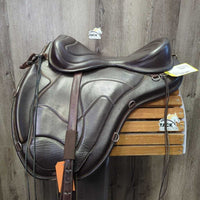 16" Freeform Classic Trail Treeless Saddle, HAF Equitation Saddle Pad, T-Bar Leathers, Pommel Strap, Rainbow Saddle Cover, 3x leather ties