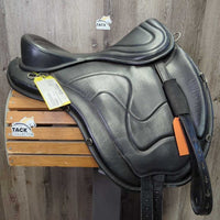 Treeless Saddle, HAF Equitation Saddle Pad, T-Bar Leathers, Rainbow Saddle Cover