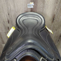 Treeless Saddle, HAF Equitation Saddle Pad, T-Bar Leathers, Rainbow Saddle Cover