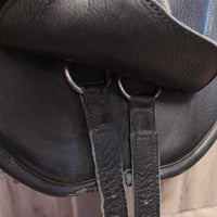 Treeless Saddle, HAF Equitation Saddle Pad, T-Bar Leathers, Rainbow Saddle Cover