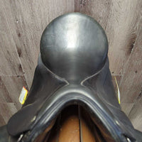 17" XW 6" Regal Dressage Saddle, Leather Cantle Cover, Air Panels, Rear Gusset Panels, Xlg Front Blocks, Flaps: 17"L x 12"W Serial #: 215 17 5