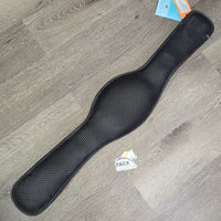 Synthetic & Neoprene Short - Dressage Anatomical Girth, CAIR Padding, Center Clip, 2x els, tag *new