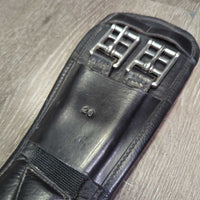 Thick Padded Anatomical Short - Dressage Girth, 2x els *vgc, clean, mnr residue/film & creases