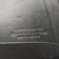 17.5" Adj *3XW Gullet In Bates Wide "Luxe" Dressage Saddle, 2 Lg Front Velcro Blocks, Purple Bates Cover, 2XW Gullet/Box, Leather Pouch: tool, book, balsam, CAIR Panels, Front & Rear Gusset Panels, Flaps 17"L x 12.5"W Serial #: DR 1801283-44 +17.5