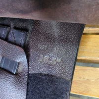 16.5" W *5.75" Mondega Close Contact, 2 Billet Guards, 2 Med Front Velcro Blocks, Foam Panels, Flaps: 12.5" x 13.5"W Serial #: 1221 1778 16.5"