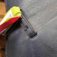 17" Adj *Blue M/W in Wintec Isabell Synthetic Dressage Saddle, CAIR Panels, Flaps: 16.75"L x 12.5"W Serial #: 386348