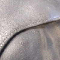 17" Adj *Blue M/W in Wintec Isabell Synthetic Dressage Saddle, CAIR Panels, Flaps: 16.75"L x 12.5"W Serial #: 386348