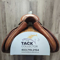 18.5" MW 5.5" Crosby Marathon Endurance Saddle, 2 Billet Guards, Wool Flocking, Long Front Pencil Blocks, Padded Seat, Flaps: 15.5"L x 15"W Serial #: S6635