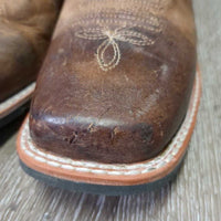 BOYS Square Toe Western Boots *xc, clean, toes: mnr dings, slices, scuffs & rubs