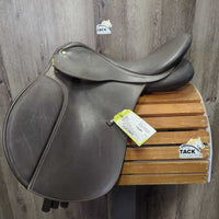 16.5" Adj *Med/Black in Wintec AP Saddle, 2x Front Velcro Blocks, 2 Billet Guards, 4 Extra Gullets: Red, White, Green & Yellow, CAIR Panels, Front & Rear Gusset Panels, Flaps: 15"L x 13" W Serial #: 341605