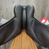 17.5 Adj *Red/Wide gullet Wintec Pro Dressage Saddle, 1 Front Velcro Block, CAIR Panels, Front & Rear Gusset Panels, Flap Billet Straps, Flaps: 17"L x 12" W Serial #371552