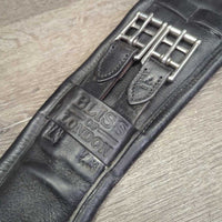 Thick Padded Leather Anatomical Short - Dressage Girth, 2x els *gc, mnr dirt, film, residue & creases, hollow spots