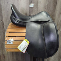 18" *Med/Wide *5.5" Hanover by Verhan Dressage Saddle, 2 Lg Front Velcro Blocks, Gold Verhan Fleece Cover, Wool Flocking, Flaps: 15.75"L x 12"W Serial # 1204133018