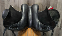 18" *Med/Wide *5.5" Hanover by Verhan Dressage Saddle, 2 Lg Front Velcro Blocks, Gold Verhan Fleece Cover, Wool Flocking, Flaps: 15.75"L x 12"W Serial # 1204133018