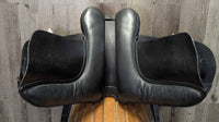 17" MW *5.25" County Fusion Dressage Saddle, Black County Saddle Cover, Xlg Exterior Front Blocks, Rear Gusset Panels, Wool Flocking, Flaps: 17"L x 11"W Serial #: 17W 2 16060679