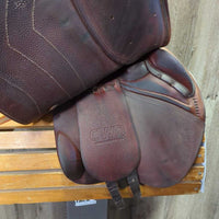 17.5 MW *5" CWD SE01 Close Contact Hunter Saddle, 2 Billet Guards, Red CWD Cover, Med Front & Back Blocks, Foam Panels, Flaps: 14.5L x 13.5"W Serial #: SE01 175 TC 3L PA 710 205 505 072171 S0-512