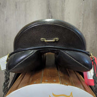 18 XW *6.75" Black Country Vinici Monoflap Dressage Saddle, x4 laces, Wool Flocking, Front & Rear Gusset Panels, Flaps: 15.5"L x 14"W Serial #: 11021 18M W Springtree