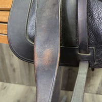 18 XW *6.75" Black Country Vinici Monoflap Dressage Saddle, x4 laces, Wool Flocking, Front & Rear Gusset Panels, Flaps: 15.5"L x 14"W Serial #: 11021 18M W Springtree