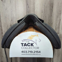 18" *MN (Green) In Wintec Pro Dressage Saddle, Black (Med) Gullet, CAIR Panels, Front & Rear Gusset Panels, Flaps: 16"L x 12"W Serial #: 44 0906