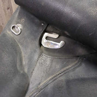 18" *MN (Green) In Wintec Pro Dressage Saddle, Black (Med) Gullet, CAIR Panels, Front & Rear Gusset Panels, Flaps: 16"L x 12"W Serial #: 44 0906
