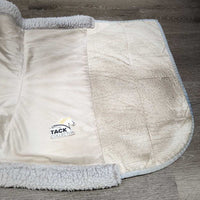 Non Slip Dressage Saddle Pad, fleece lined top *gc, clean, stains, puckered lining, clumpy, dingy, loose lining, hair, rubs, pills
