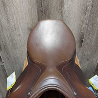18" XW *6" Stubben Siegfried Close Contact Saddle, Stubben Leathers, Coronet Irons, Blue Stubben Cover, Small Front & Back Blocks, Wool Flocking, Flaps: 14.5"L x 13.75"W Serial #: U 188529 29