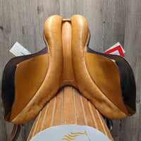 18" XW *6" Stubben Siegfried Close Contact Saddle, Stubben Leathers, Coronet Irons, Blue Stubben Cover, Small Front & Back Blocks, Wool Flocking, Flaps: 14.5"L x 13.75"W Serial #: U 188529 29